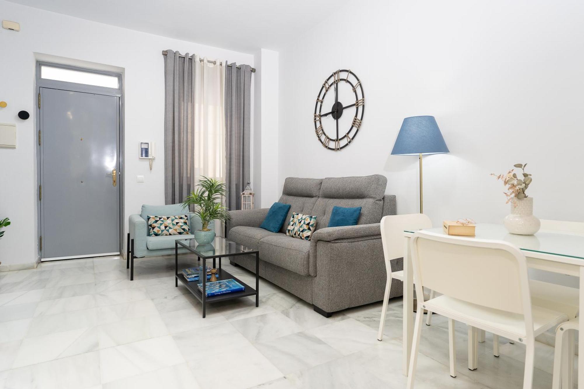 Apartamento Triana Deluxe Con Patio Privado Sevilha Exterior foto