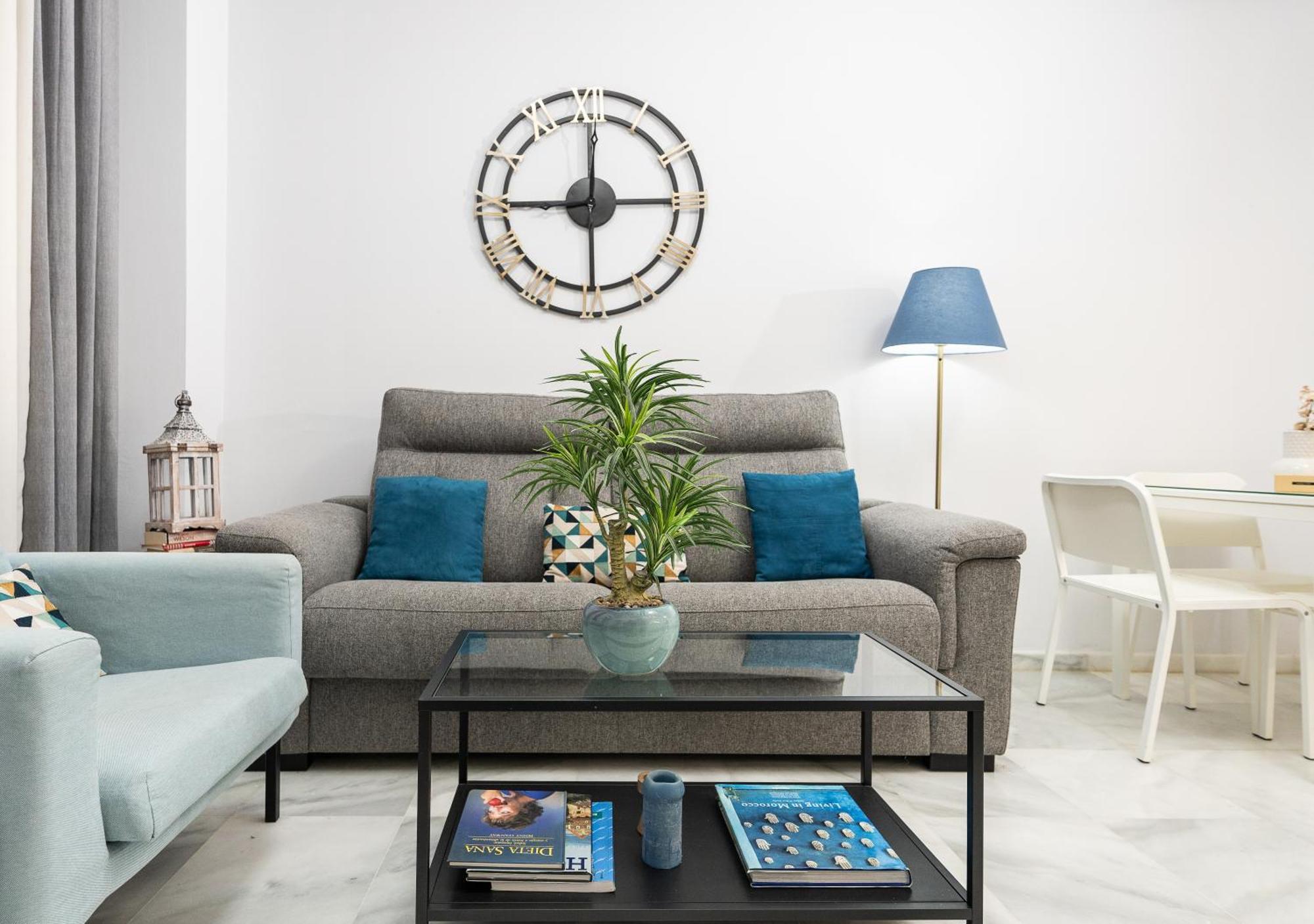 Apartamento Triana Deluxe Con Patio Privado Sevilha Exterior foto